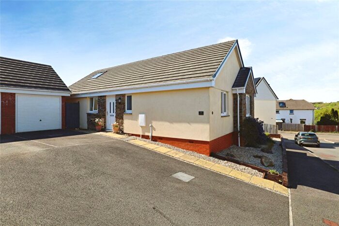 3 Bedroom Bungalow For Sale In Meadow View, Hartland, Bideford, EX39