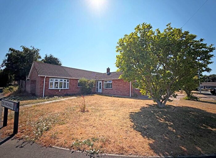 3 Bedroom Detached Bungalow For Sale In Valence Road, Orton Waterville, Peterborough, PE2