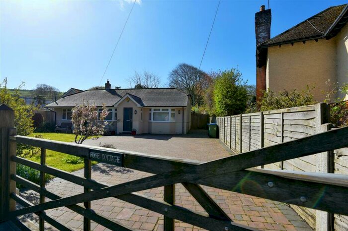 3 Bedroom Detached Bungalow For Sale In Upper Beeding, BN44