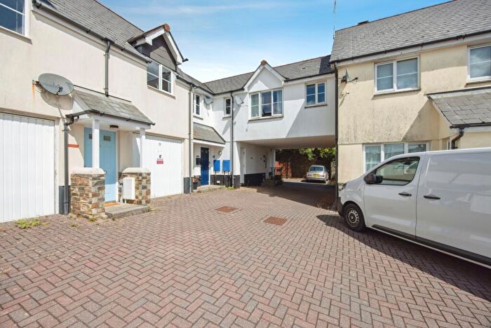 1 Bedroom Flat For Sale In Mullion Close, St. Austell, Cornwall, PL25