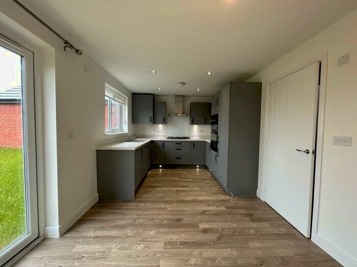 4 Bedroom House To Rent In Moat Lane, Chester, CH4