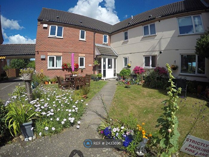 2 Bedroom Flat To Rent In Regents Court, North Walsham, NR28