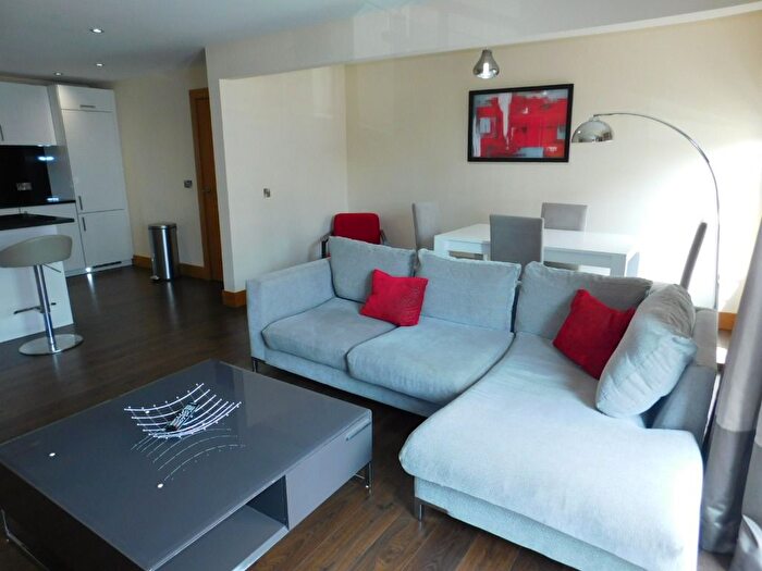2 Bedroom Flat To Rent In Beaconsfield Mews, West End, Aberdeen, AB15