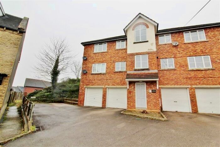 2 Bedroom Flat To Rent In Perseverance Street, Pudsey, Leeds, LS28