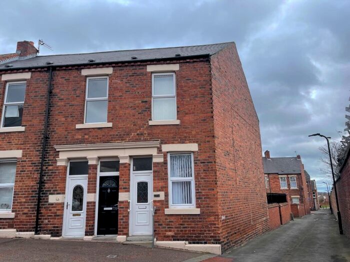 1 Bedroom Flat To Rent In Cardonnel Street, North Shields., NE29