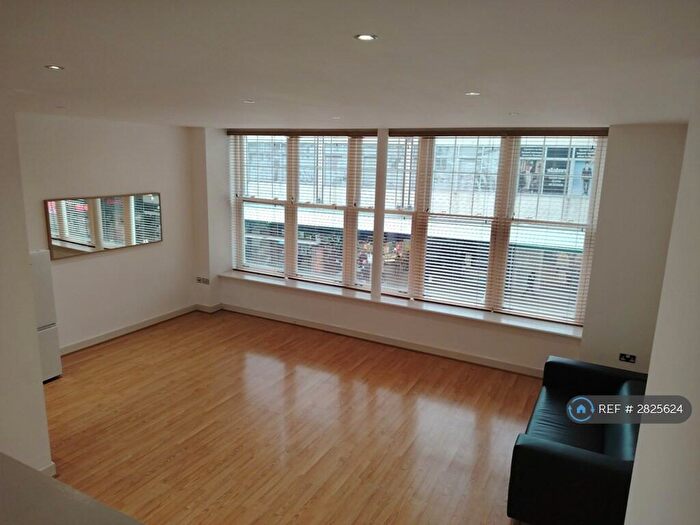 1 Bedroom Flat To Rent In Mcilroys Building, Reading, RG1
