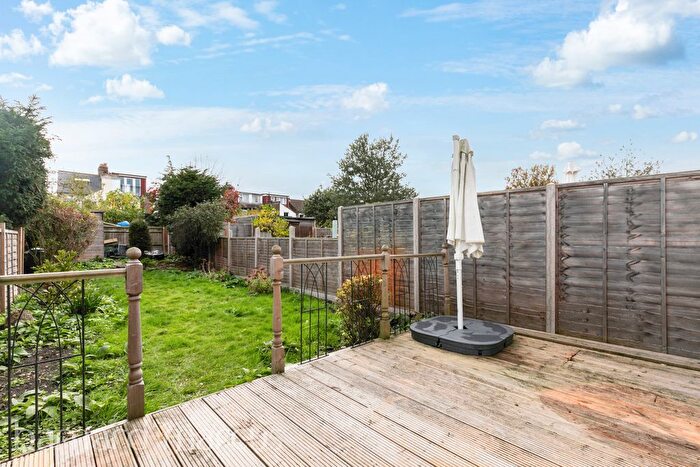 3 Bedroom End Terrace House To Rent In Rymer Road, Croydon, CR0