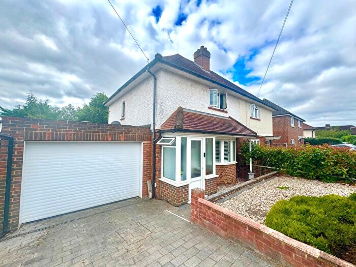 2 Bedroom Semi Detached House For Sale In Fentum Road, Guildford, GU2