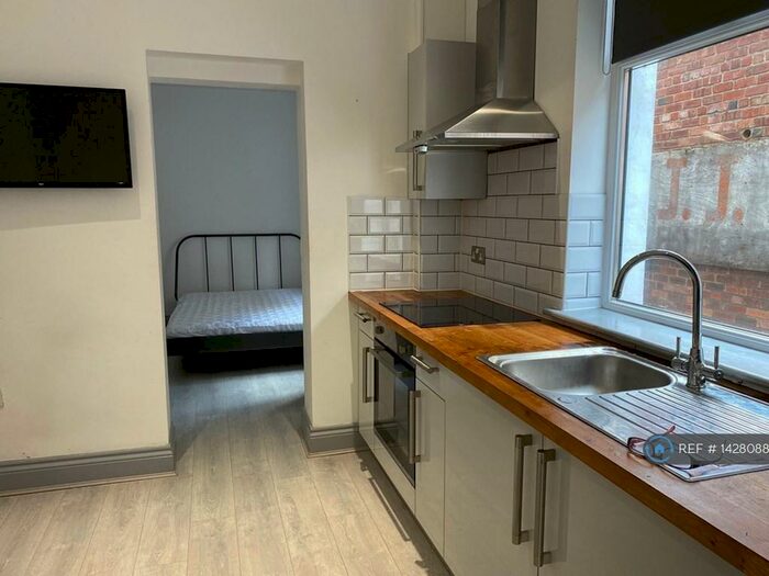 Studio To Rent In William Henry Street, Liverpool, L3