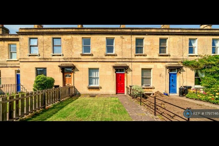 3 Bedroom Terraced House To Rent In Victoria Buildings, Bath, BA2