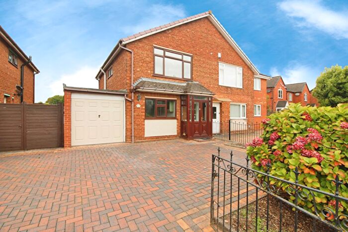 3 Bedroom Semi-Detached House For Sale In Sycamore Road, Burntwood, WS7