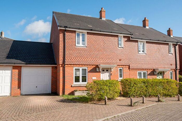 3 Bedroom Semi-Detached House For Sale In Quicksilver Crescent, Andover, SP11