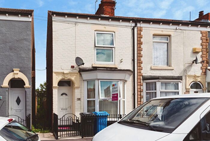 2 Bedroom End Of Terrace House For Sale In Rosmead Street, Hull, HU9