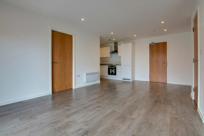 2 Bedroom Flat To Rent In Traffic Street, Nottingham, NG2