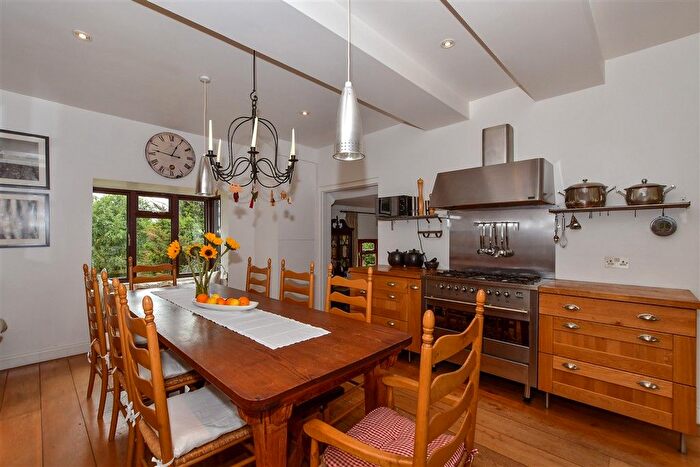 5 Bedroom Detached House For Sale In London Road, Ditton, Aylesford, Kent, ME20