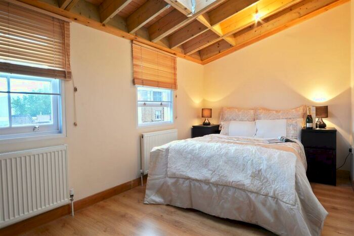 1 Bedroom Apartment To Rent In Kingsland Road, Hoxton, E2