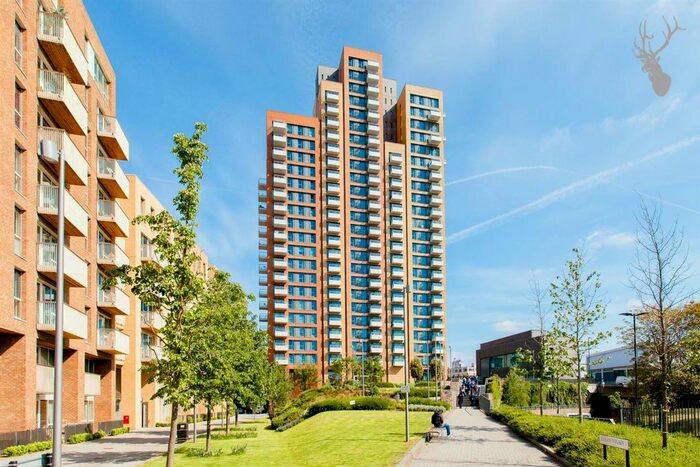 Studio To Rent In Jefferson Plaza, Bow, London, E3