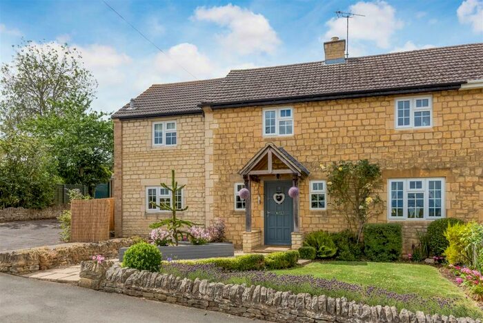 4 Bedroom Semi-Detached House For Sale In Kyte Road, Ilmington, Shipston-on-Stour, CV36