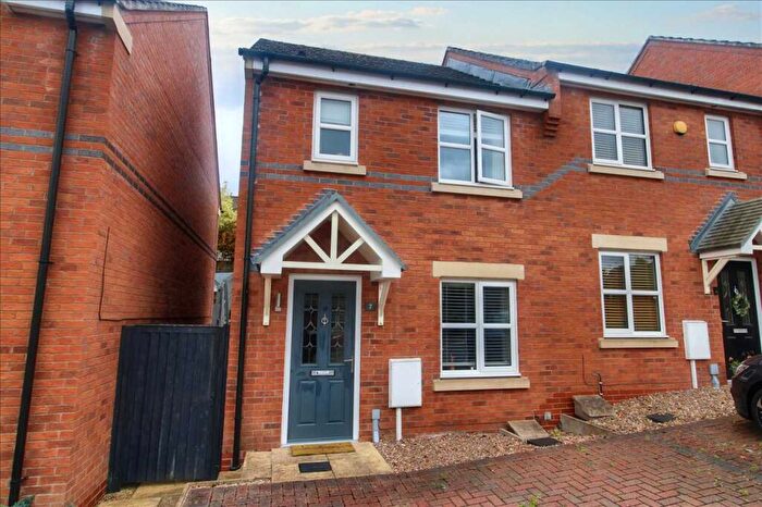 2 Bedroom Semi-Detached House For Sale In Potters Hill View, Heanor, DE75