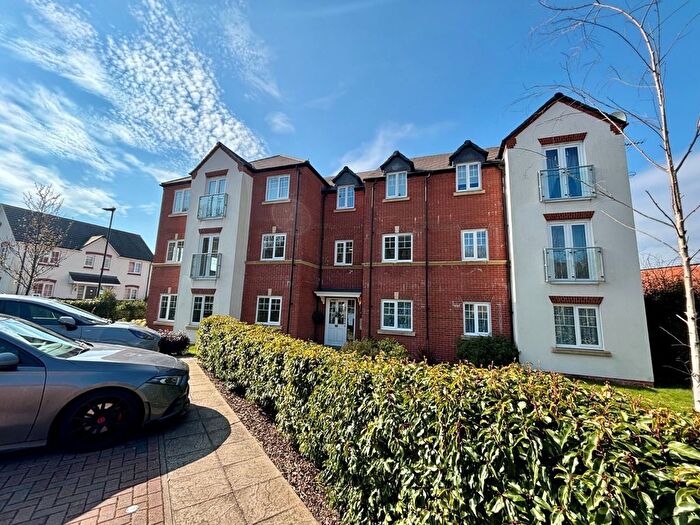 2 Bedroom Flat To Rent In Hawthorn Way, Birmingham, West Midlands, B38