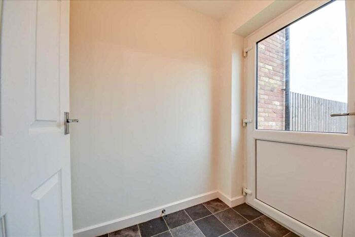 2 Bedroom Terraced House For Sale In Irthlingborough Road, Wellingborough, NN8