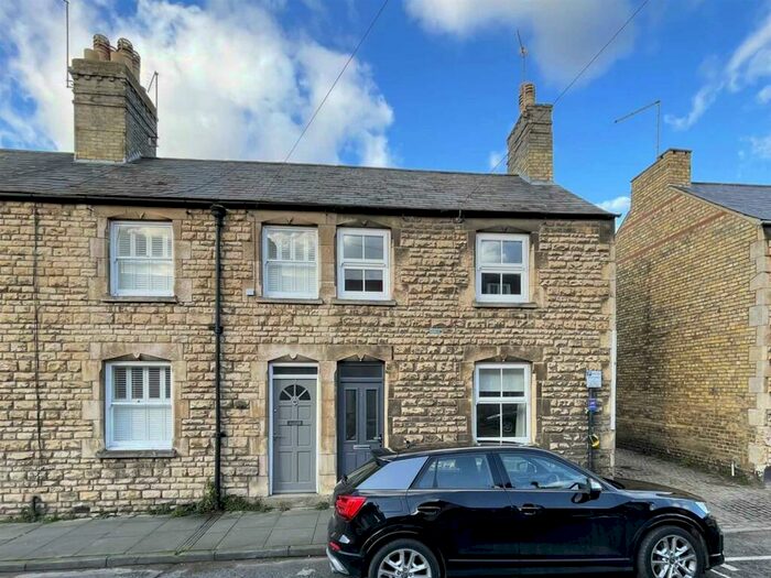 2 Bedroom End Of Terrace House To Rent In Cornstall Buildings, Stamford, Lincolnshire, PE9