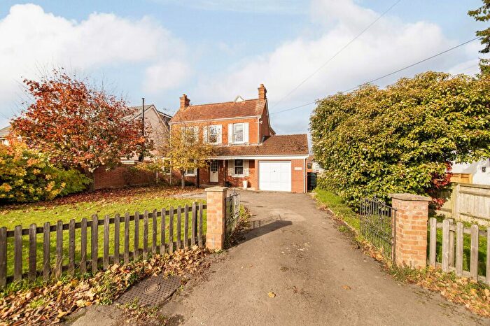 4 Bedroom Detached House For Sale In Radley Road, Abingdon, OX14