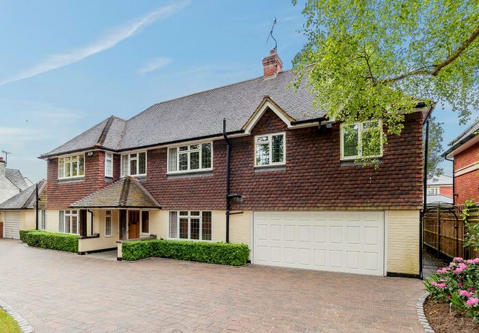 5 Bedroom Detached House To Rent In Cavendish Road, Weybridge, KT13