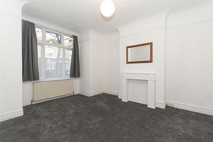 4 Bedroom Terraced House To Rent In Gassiot Road, Tooting, SW17