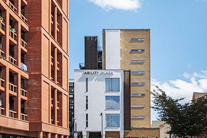 1 Bedroom Flat To Rent In Kingsland Road, Dalston, London, E8