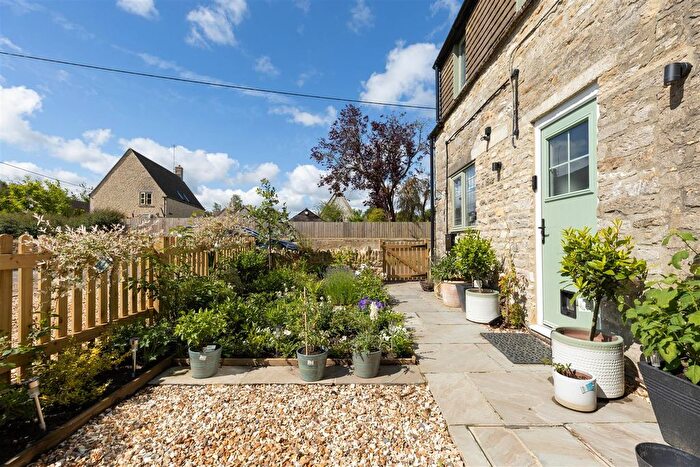 2 Bedroom Property For Sale In Cerney Wick, Cirencester, GL7