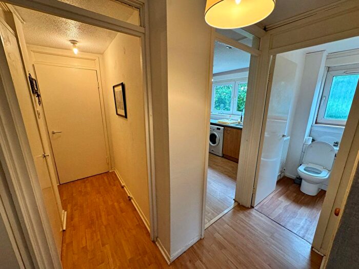 1 Bedroom Flat To Rent In Elphinstone Place, Govan, Glasgow, G51