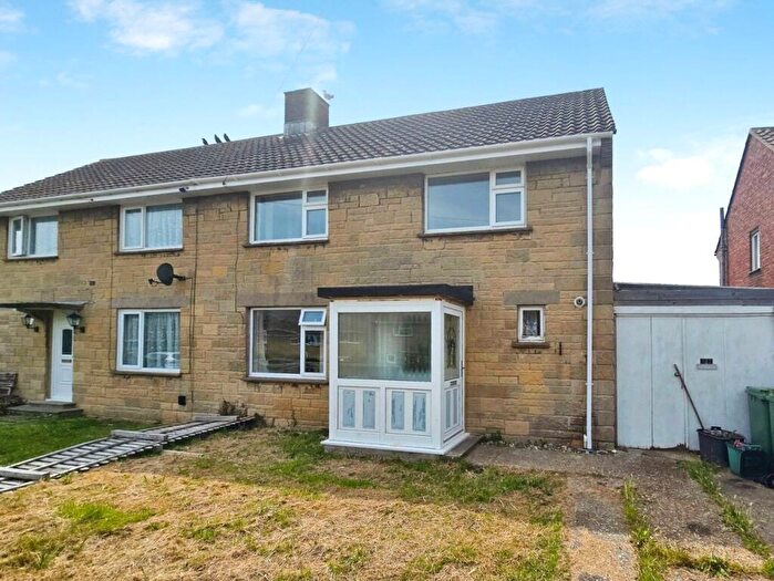 2 Bedroom Semi-Detached House For Sale In Edinburgh Road, Freshwater, Isle Of Wight, PO40