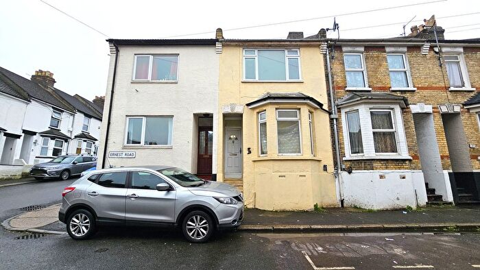 3 Bedroom Terraced House To Rent In Ernest Road, Chatham, Kent, ME4