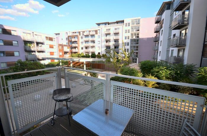 1 Bedroom Flat To Rent In Deals Gateway, London, SE13