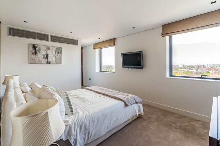 6 Bedroom Flat For Sale In Hermitage Street, London, W2