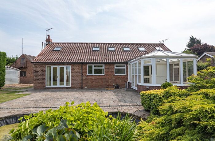 4 Bedroom Bungalow For Sale In Main Street, Foston, Grantham, NG32