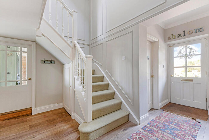 5 Bedroom Semi-Detached House For Sale In Runwick Lane, Dippenhall, Farnham, GU10
