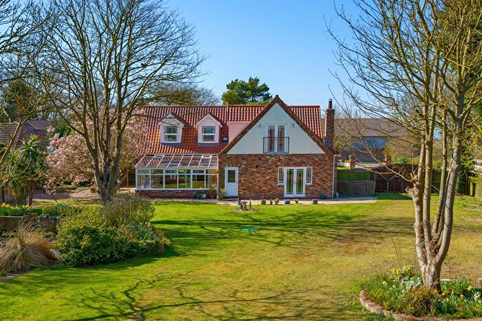 4 Bedroom Detached House For Sale In Wragholme Road, Grainthorpe, Louth, LN11