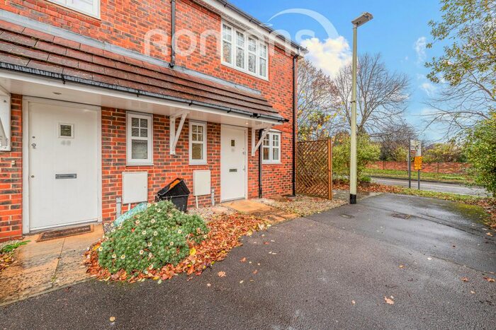2 Bedroom End Of Terrace House To Rent In Skylark Way, Shinfield, Reading RG2