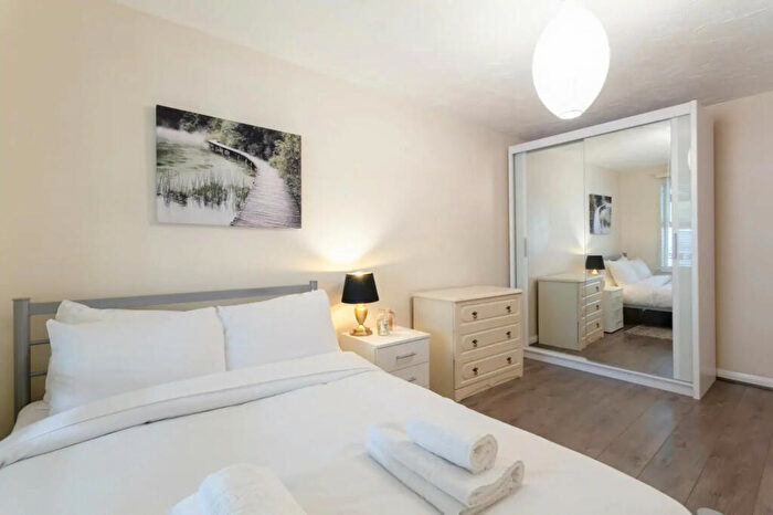 4 Bedroom Terraced House To Rent In Bishops Way, London., E2