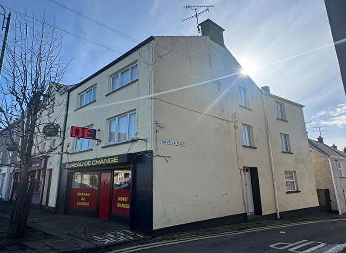 4 Bedroom Apartments To Rent In Flat, Moore Street, Aughnacloy, BT69