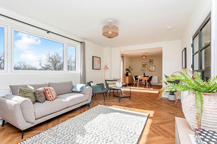 5 Bedroom Detached House For Sale In Riverside Road, The Pine, Craigiehall Meadows, Craigiehall, Edinburgh, EH30