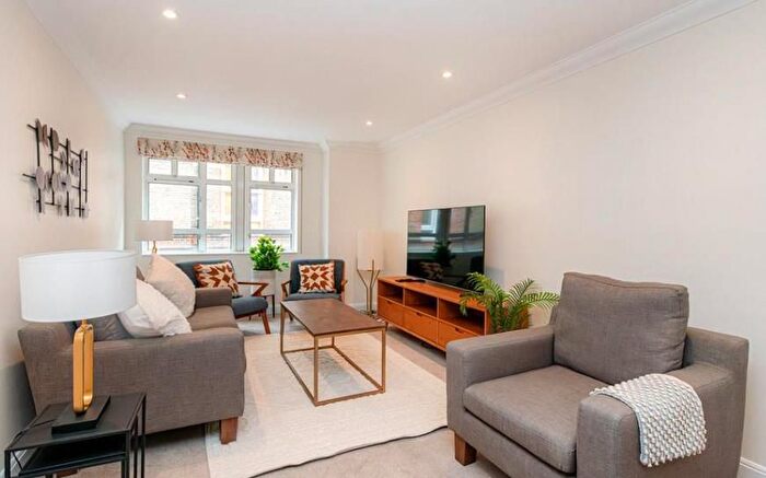 2 Bedroom Flat To Rent In Portman Square, Marylebone, London, W1H