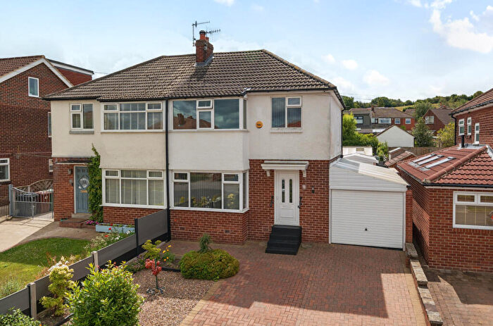3 Bedroom Semi-Detached House For Sale In Carr Hill Road, Calverley, Pudsey, West Yorkshire, LS28