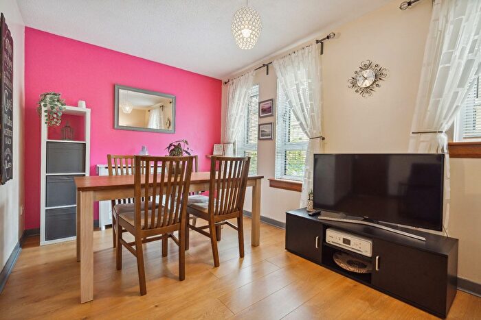 1 Bedroom Flat To Rent In Raeberry Street, North Kelvinside, Glasgow, G20