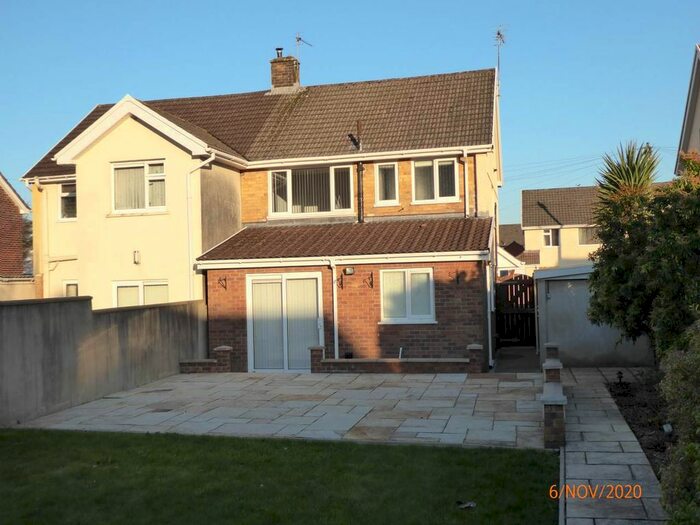 3 Bedroom Property To Rent In Heol Drindod, Johnstown, Carmarthen, SA31