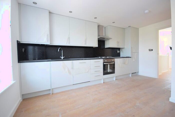 1 Bedroom Flat To Rent In Nunhead Lane, Peckham, SE15