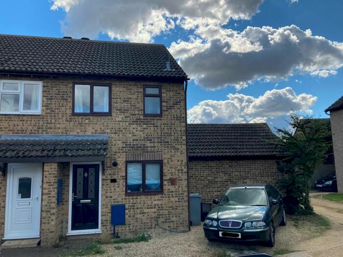 2 Bedroom Semi-Detached House To Rent In Thorney Leys, Witney, OX28