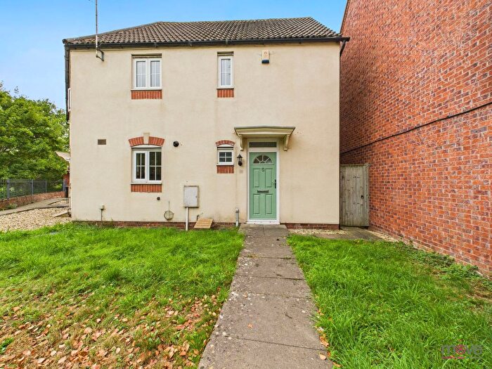 2 Bedroom Semi-Detached House To Rent In Rosedale Close, Hardwicke, GL2